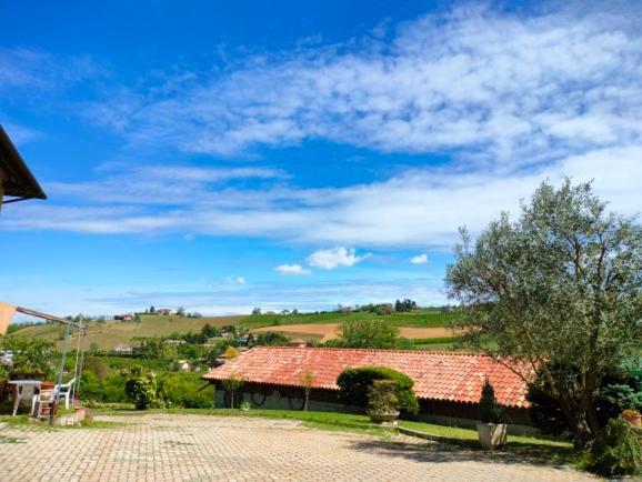 San Marzano Oliveto Cascina Cantaret Agriturismo מראה חיצוני תמונה