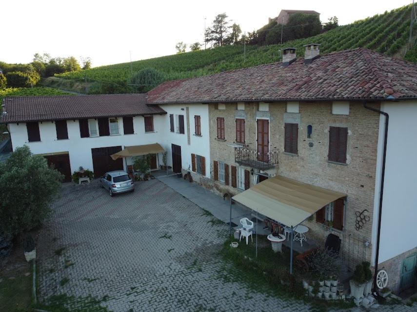 San Marzano Oliveto Cascina Cantaret Agriturismo מראה חיצוני תמונה